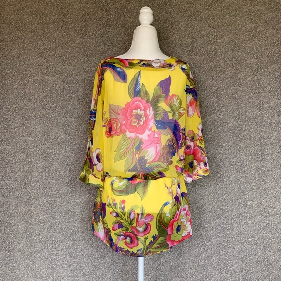 💫🌼 Floral Semi Sheer Tunic Top 🌼💫 - Picture 3 of 3